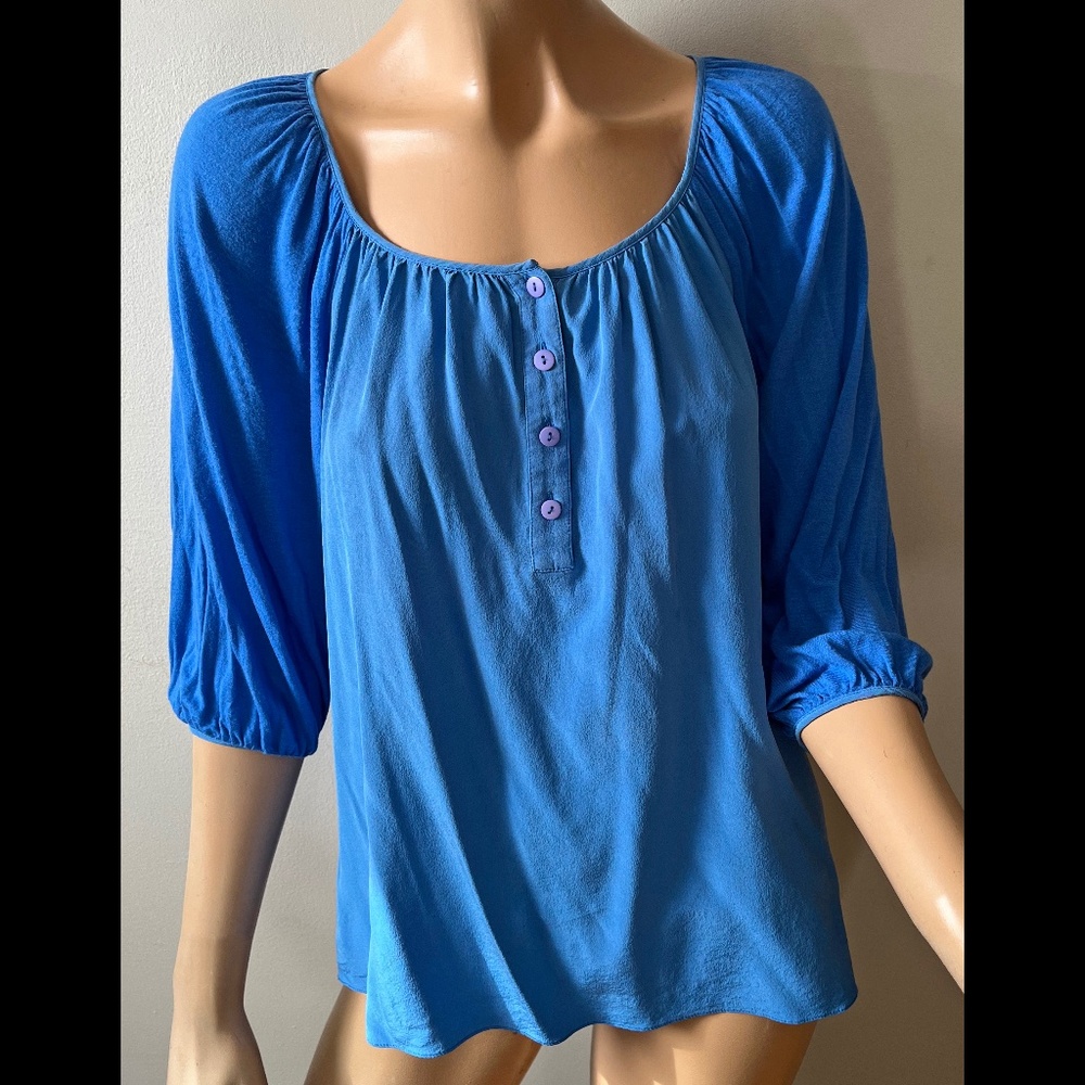 Tibi blue silk blouse peasant silhouette front buttons